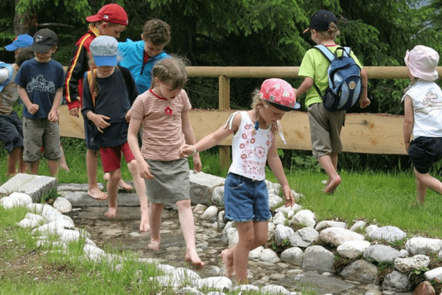barfusswanderweg_mittenwald_presse