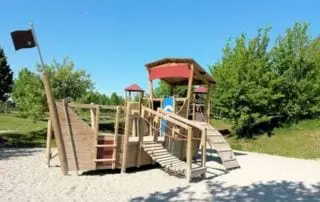 Spielplatz Schiff