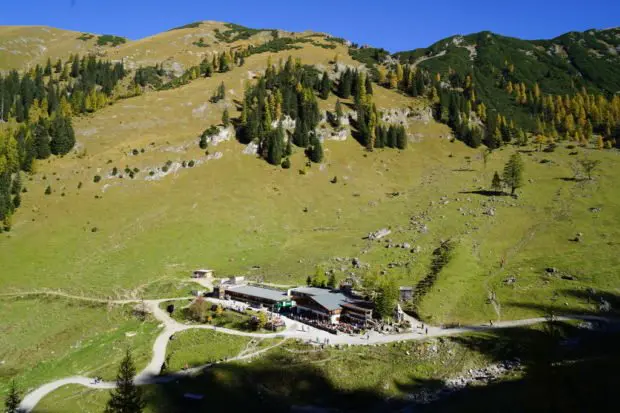 Ahornboden-binsalm-vonoben Binsalm am Großen Ahornboden