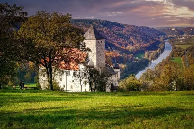 burg_prunn_ansicht_pixa