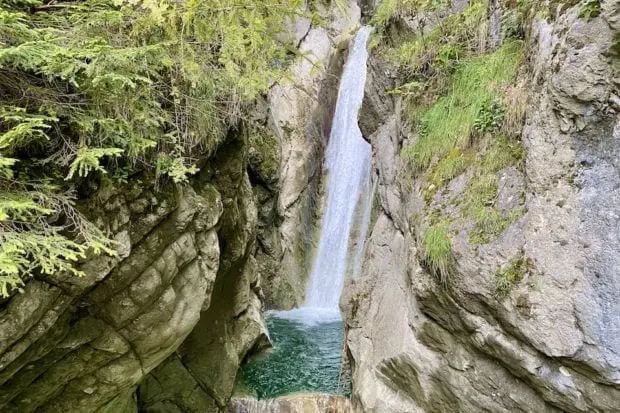 Tatzelwurm-wasserfall-nahaufnahme