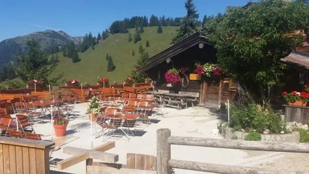 mariandlalm_presse_facebook
