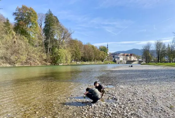 Bad-toelz-kinder-an-der-isar