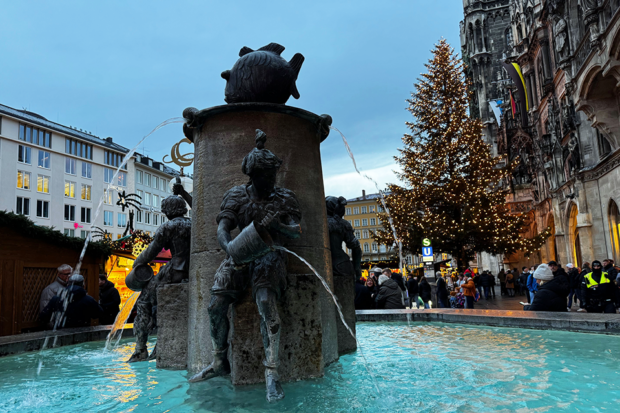marienplatz_muenchen_christkindlmarkt.kimapa