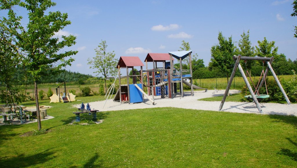 Salmdorf Spielplatz