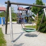 Salmdorf spielplatz Korbschaukel