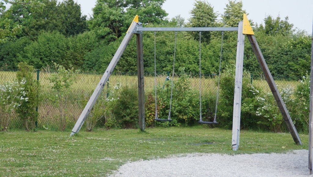 Spielplatz Salmdorf Schaukel