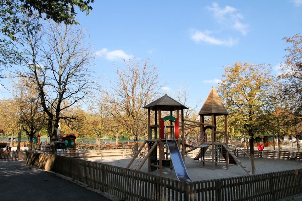 Spielplatz Ostpark Michaeligarten Spietürme im Michaeligarten im Ostpark