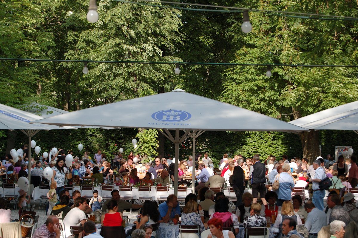 Taxisgarten Biergarten