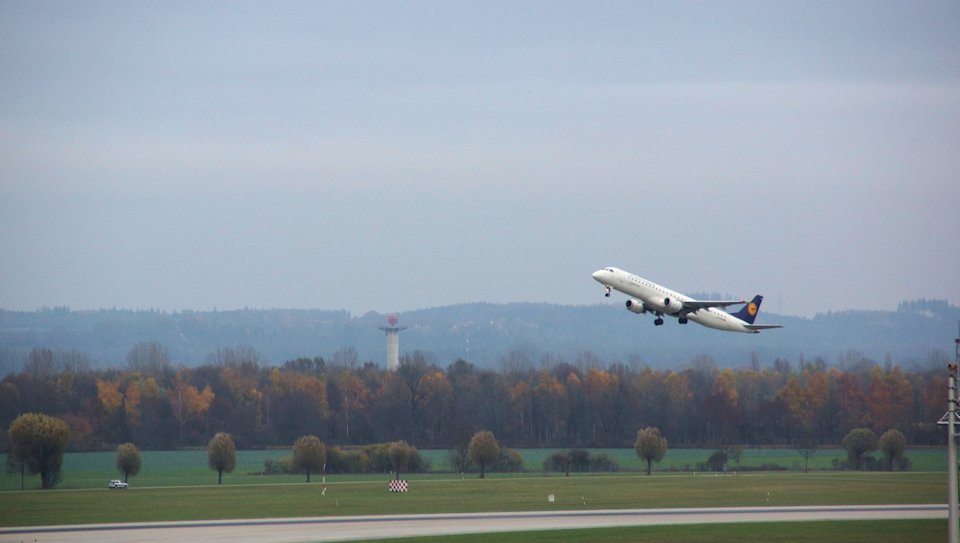 flughafen Muenchen Lufthansa