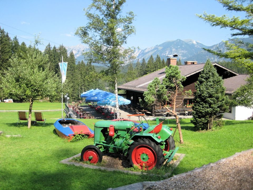 Eibseealm Spielplatz Biergarten