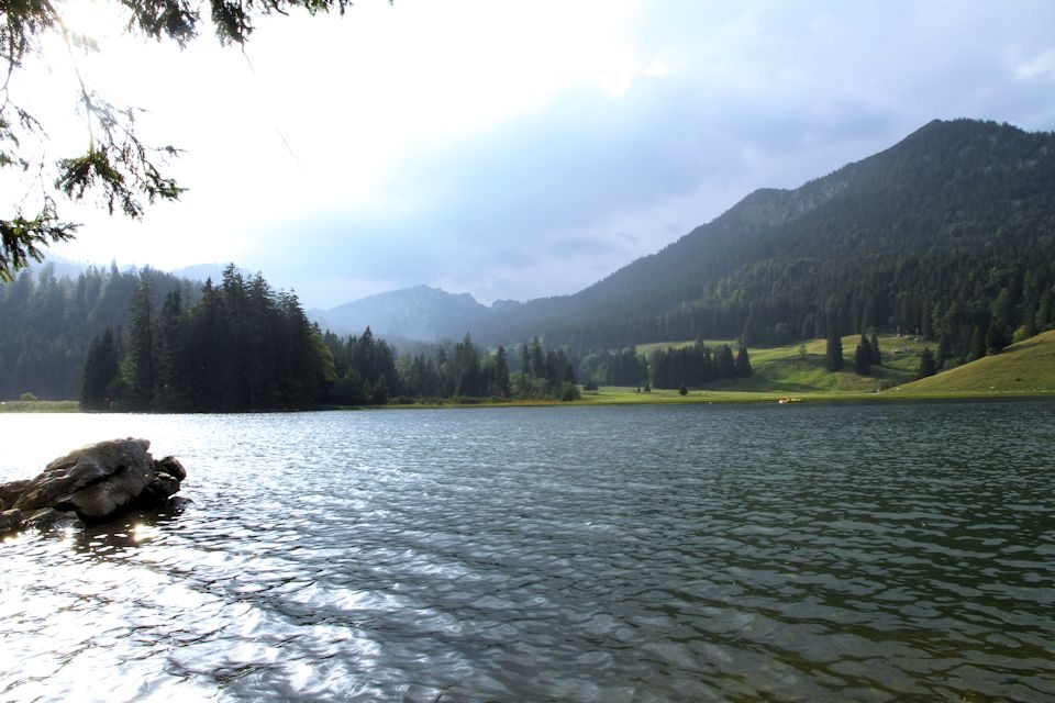 Spitzingsee-Rundweg-seepromenade rundweg spitzingsee bayern