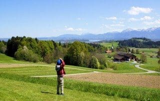 Ratzinger Höhe Kind Aussicht Chiemsee