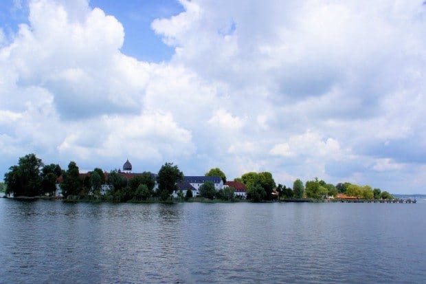 Ansicht vom Chiemsee Fraueninsel