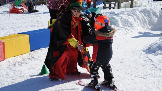 kinderfasching auf skien in lenggries