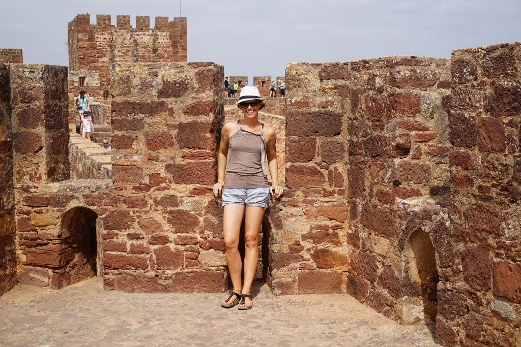 Layla auf der Burg von Silves