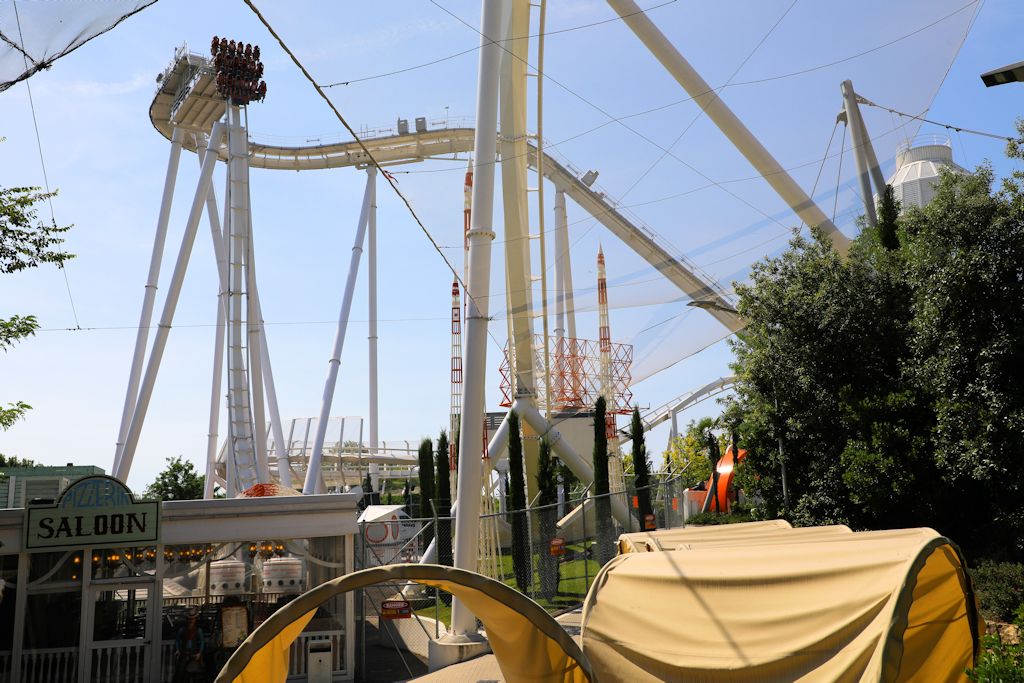 gardaland-oblivion-westernstadt