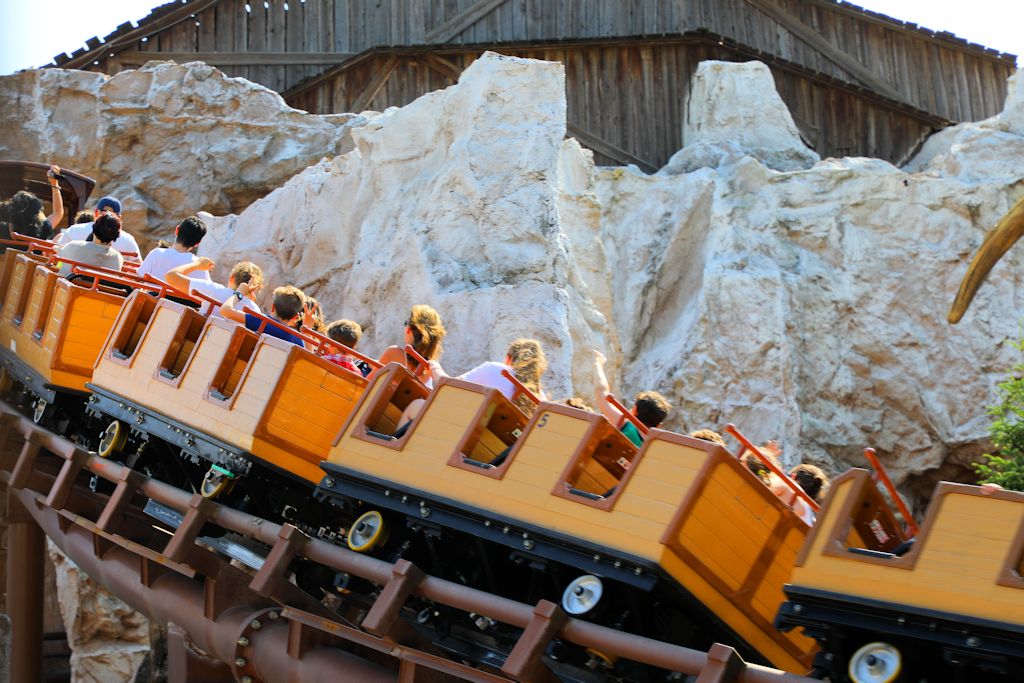 Mammut Gardaland Achterbahn Mamumt Italien