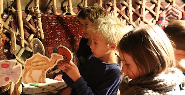 kinder im museum