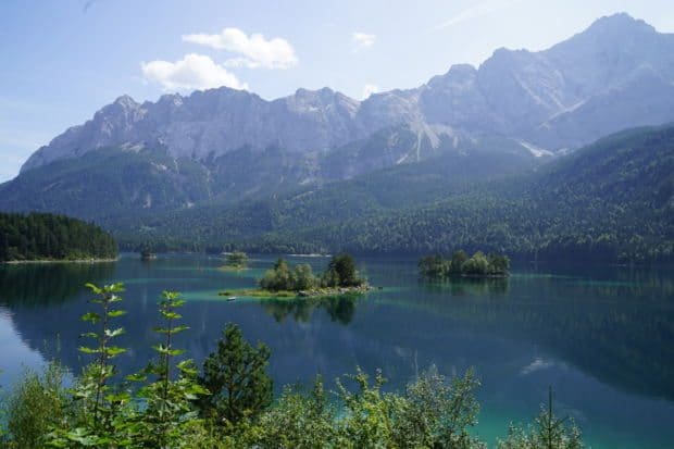 Eibsee mit Blick auf die Zugspitze