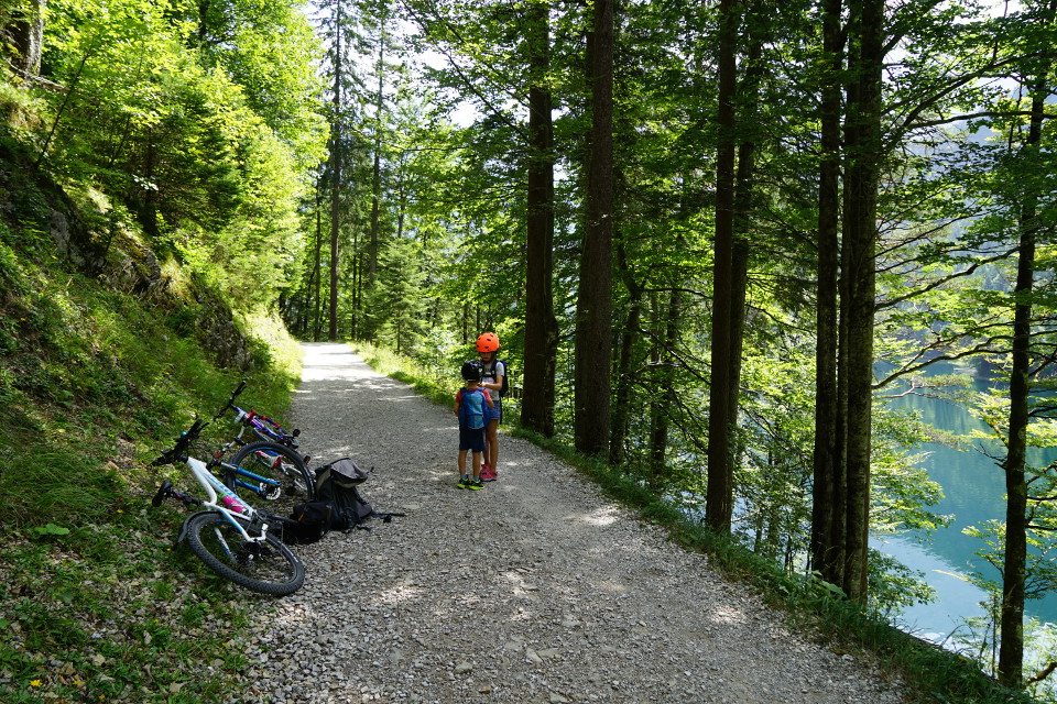 Eibsee-Rundweg-Fahrradpause