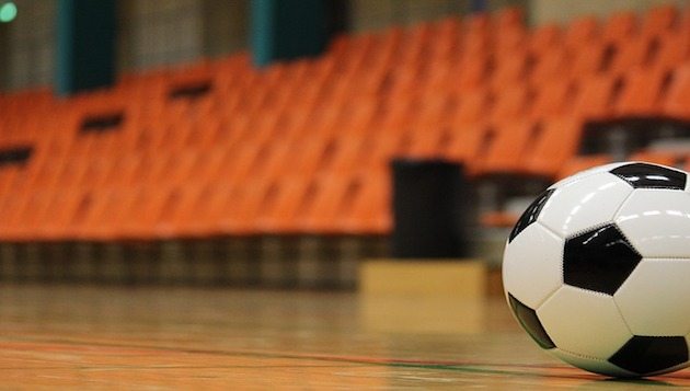 Hallenfussball