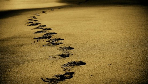 spuren im sand