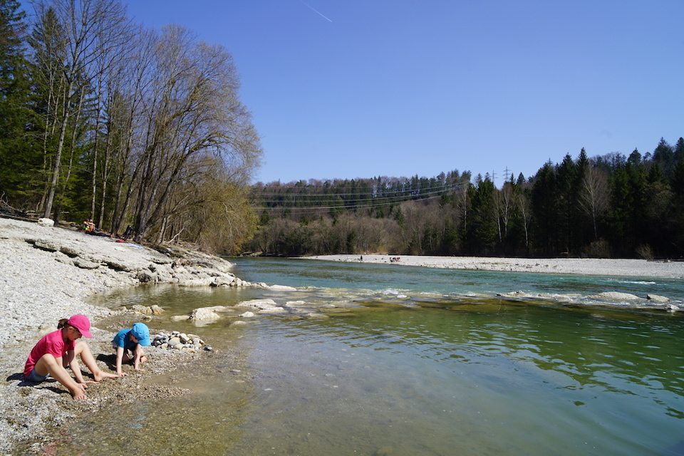 Isar-Kinder-spielen