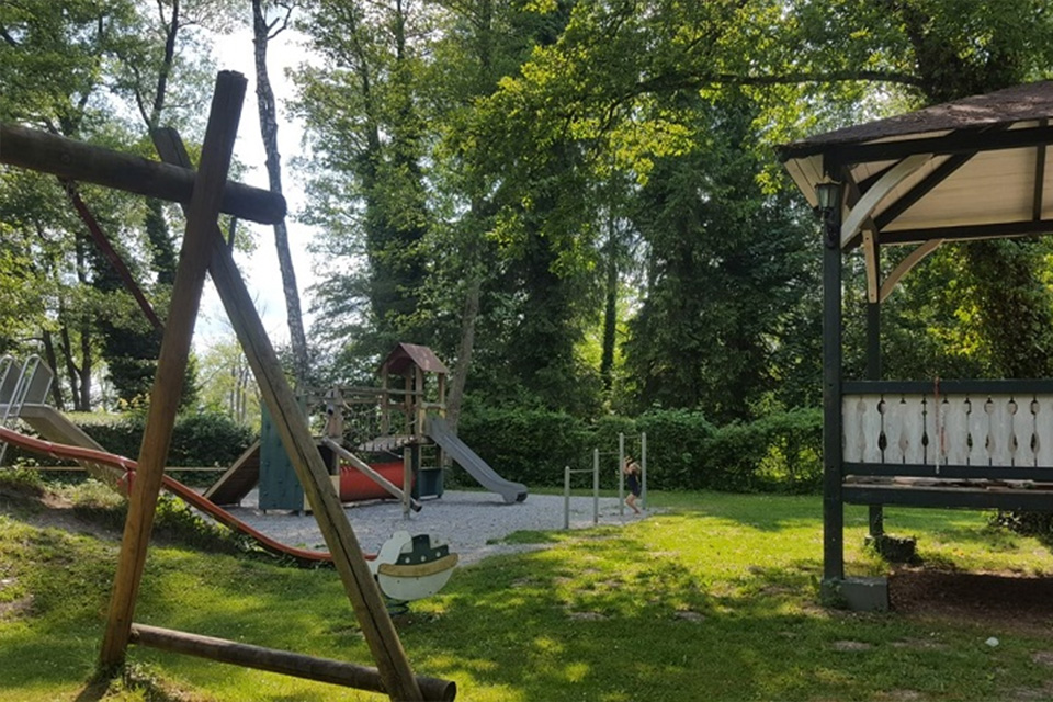 amperwanderung_spielplatz_dampfschiff