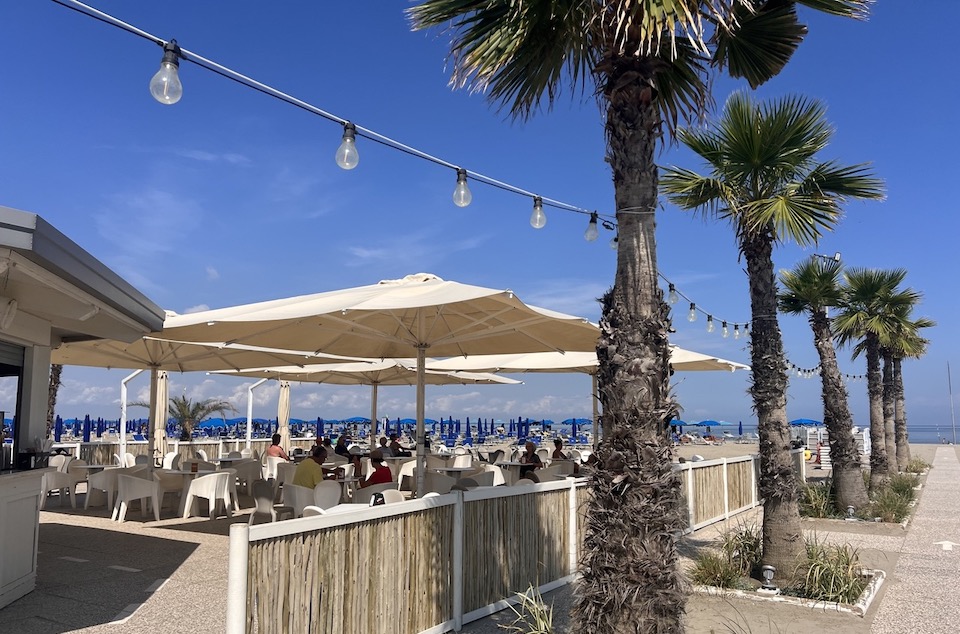 Albarella-beachbar-Strand