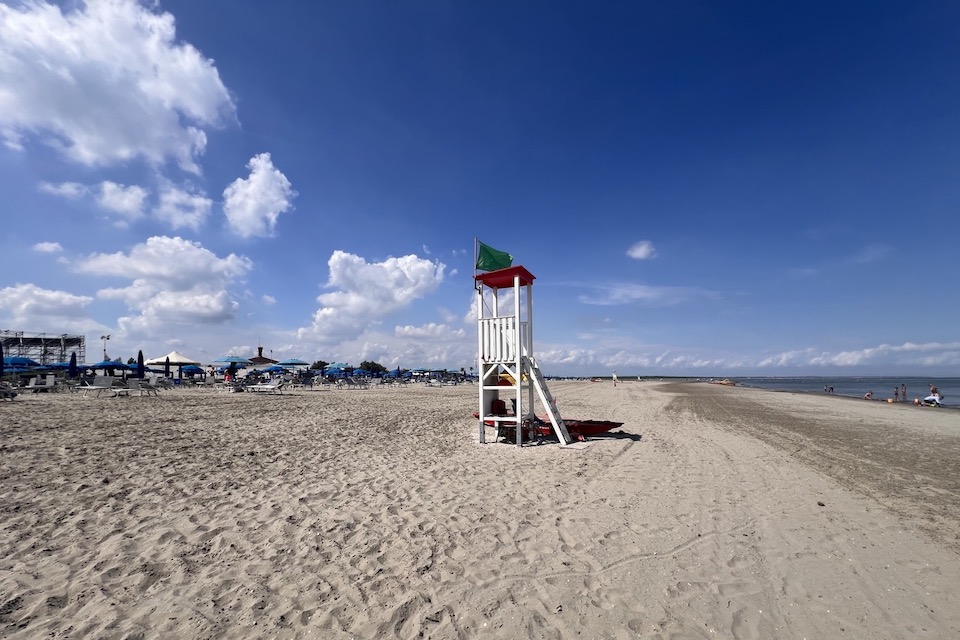 Albarella-strand-breit