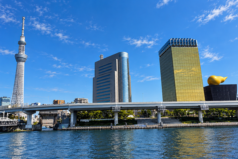 japan_asakusa_skytree_fluss