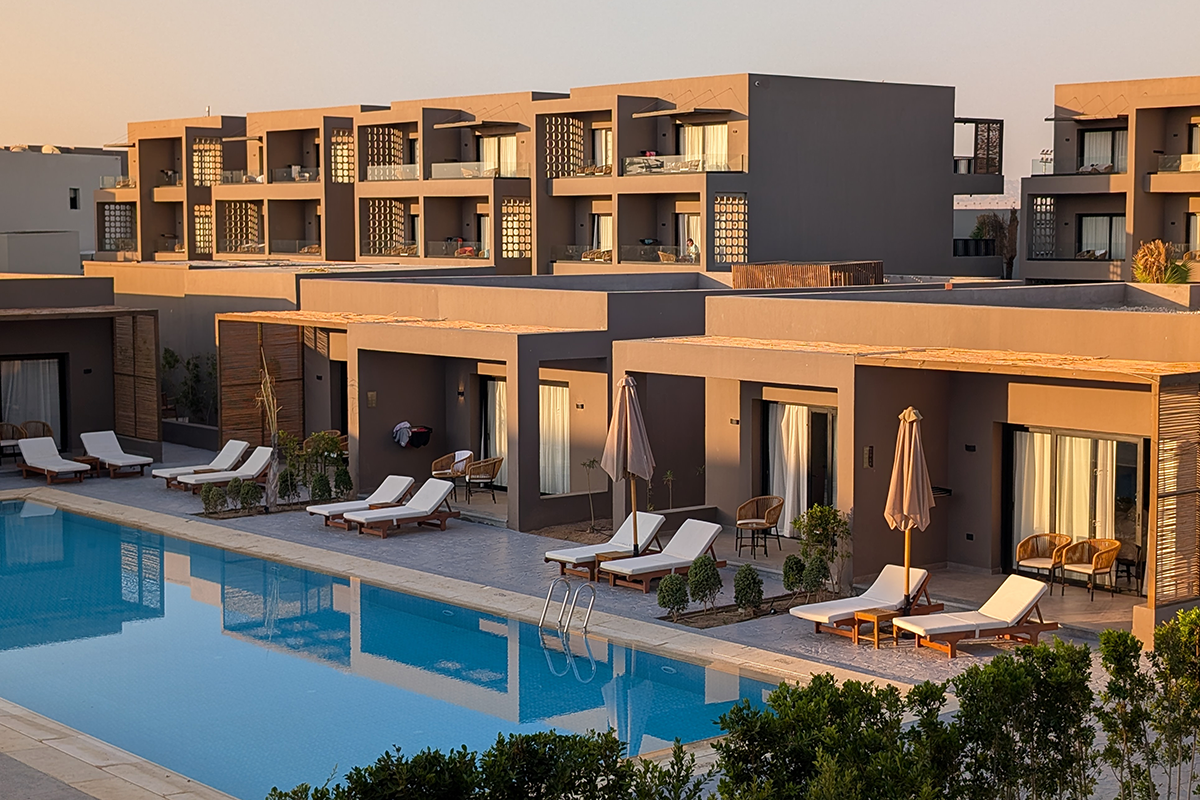 aldiana_naga_bay_swim up