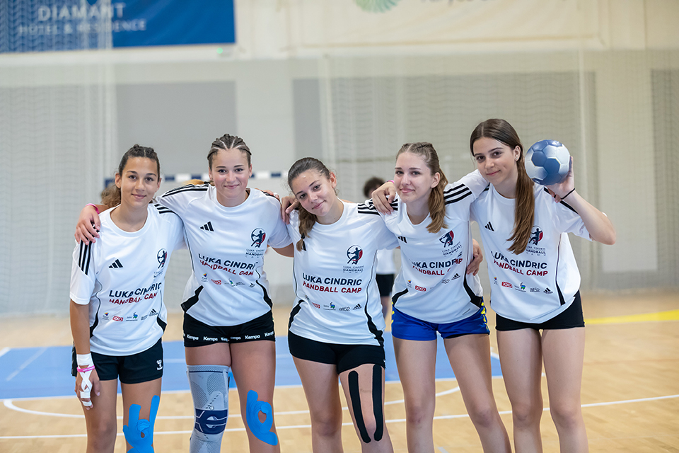 ValamarCroatia Summer Camps__Handball_(c)Valamar (3)