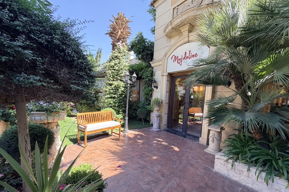 Jordanien-eingang-restaurant