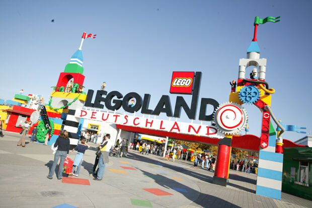 Günzburg_LEGOLAND_Eingang_(c)FotostudioWeiss