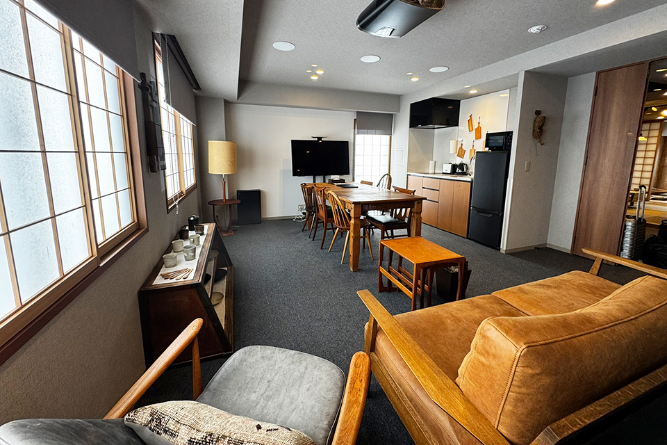 mimaru_suites_kyoto_shijo_wohnzimmer